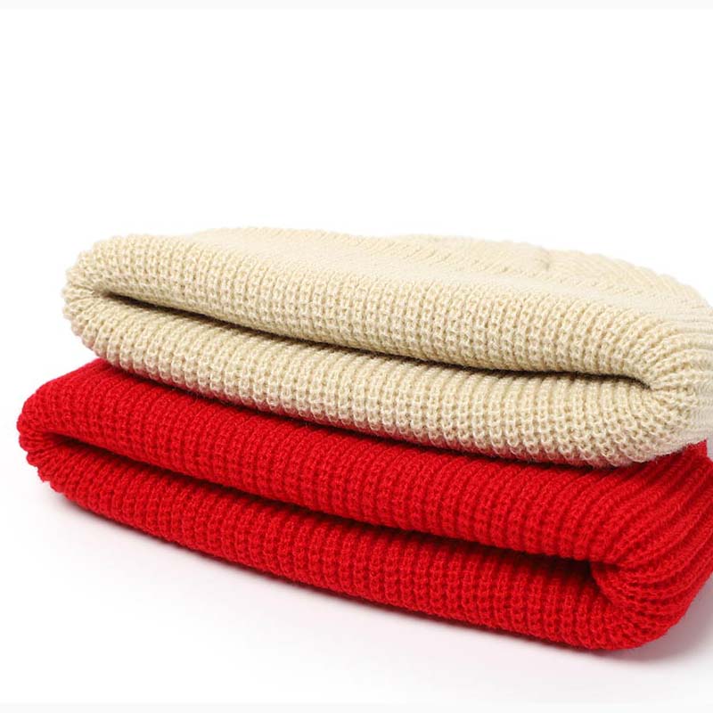 Hat winter knitted beanie hat with retro style. Warm and soft skullcap hat for men and women, perfect for cold weather, casual wear, and outdoor activities.