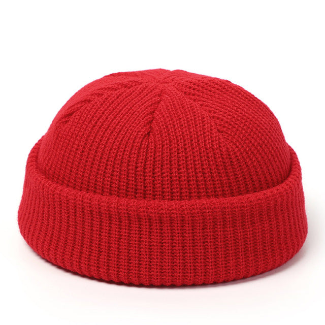 Hat winter knitted beanie hat with retro style. Warm and soft skullcap hat for men and women, perfect for cold weather, casual wear, and outdoor activities.