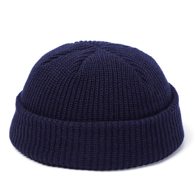 Hat winter knitted beanie hat with retro style. Warm and soft skullcap hat for men and women, perfect for cold weather, casual wear, and outdoor activities.
