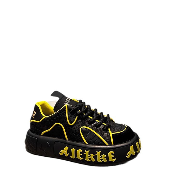 Fashionable Casual Dad Sneakers With A Breathable
